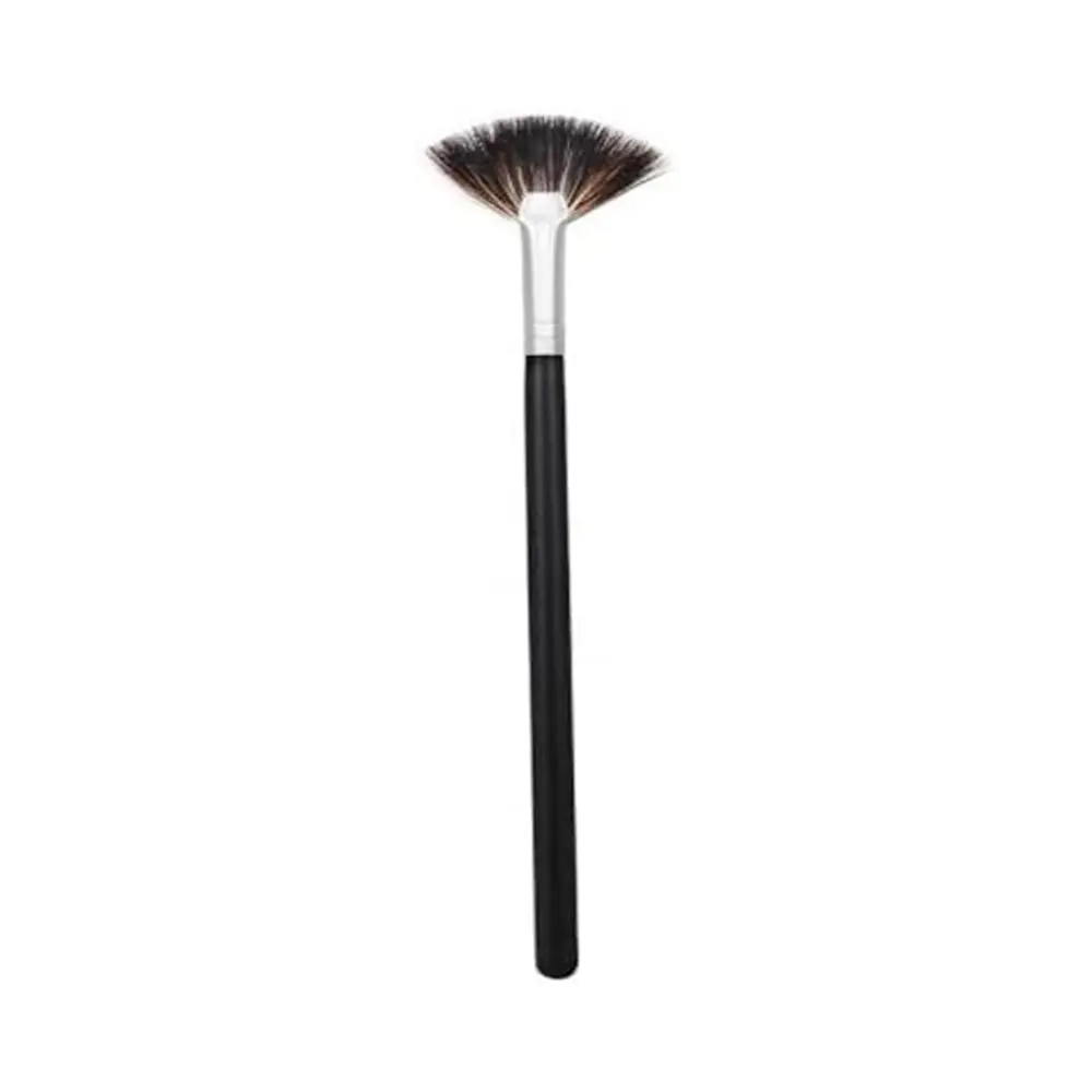 Morphe M558 Large Soft Fan Highlighter Makeup Brush – View 1