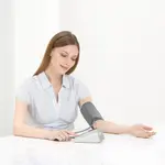 Beurer BM-35 Portable Dual User Mode Automatic Blood Pressure Monitor – Thumbnail 4