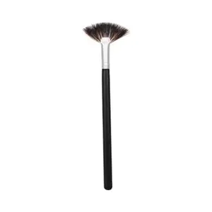 Morphe M558 Large Soft Fan Highlighter Makeup Brush