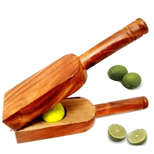 Lebu Chipa Wooden Manual Hand Press Lemon Juicer