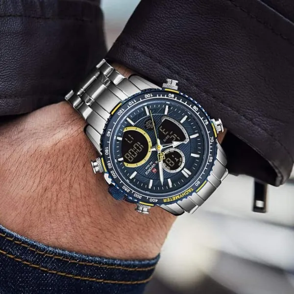 Naviforce NF9182 Luxurious Strainless Steel Chronograph Men's Watch – Dial Color: Blue, Strap Color: Silver – View 3