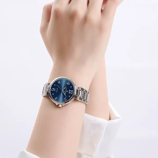 NAVIFORCE NF5031 Fashion Luxury Stainless Steel Women Watch – Dial Color: Blue, Strap Color: Silver – View 3