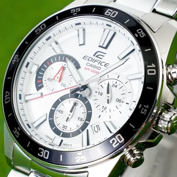 Casio EFV-570D-1AVUDF Edifice Stainless Steel Water Resistant Chronograph Analogue Men's Watch – Dial Color: White, Strap Color: Silver – View 4