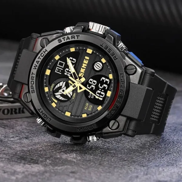 SKMEI 2031 Sport Chronograph Waterproof Men's Watch  – Dial Color: Gold, Strap Color: Black – View 3