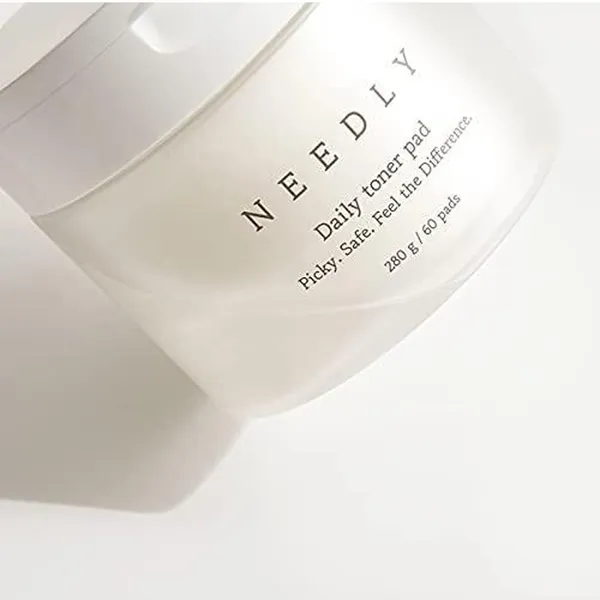 Needly Exfoliating Facial BHA & PHA Daily Toner Pad 60pc – View 3
