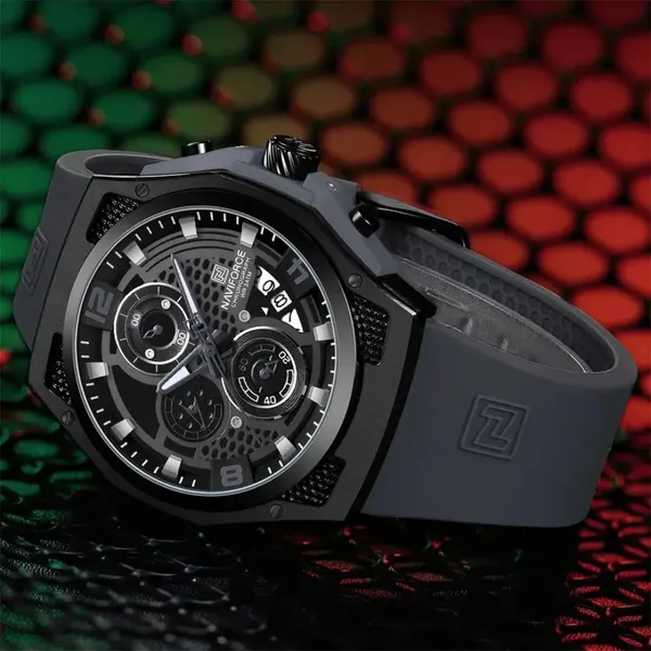 NAVIFORCE NF8051T Luxury Silicone Band Quartz Men's Watch – Dial Color: Black, Strap Color: Grey – View 3