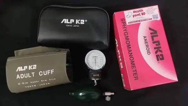 ALPK2 V500 Manual Blood Pressure Machine with Stethoscope – View 3