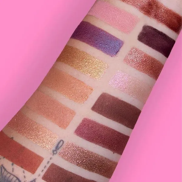 Technic Pressed Pigment 15 Color Eyeshadow Palette – Persuasion – View 4