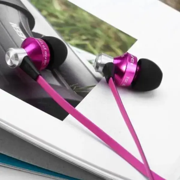 Awei S950vi Noise Cancellation 3.5mm Wired Earphone – Color: Pink – View 4