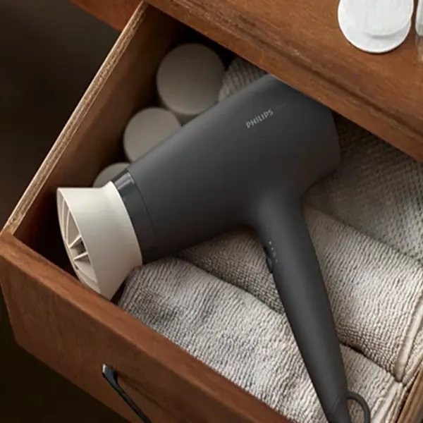 Philips BHD302/10 Essential DryCare Hair Dryer 3000 Series for Women – View 4