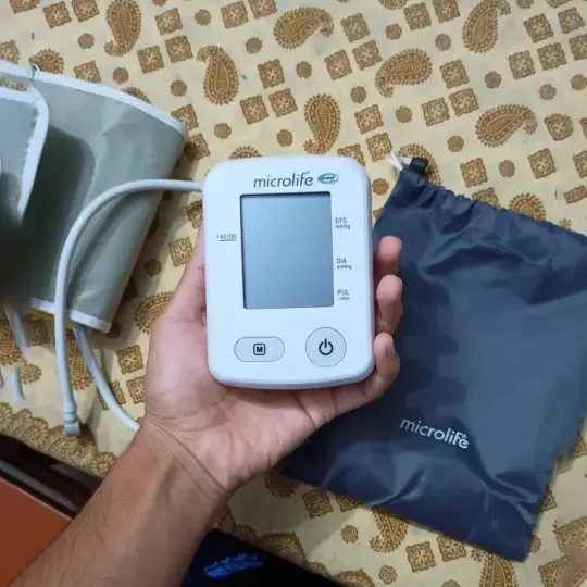 Microlife BP-A2 Classic Arm Blood Pressure Machine – View 4