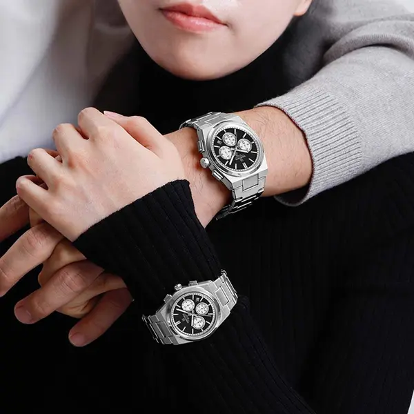Naviforce NF8048 High Quality Stainless Steel Chronograph Classic Stylish Couple's Watch – Dial Color: Black, Strap Color: Silver – View 3