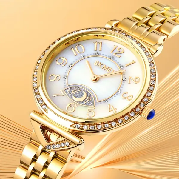 SKMEI 1658 Star Moon Dial Design Ladies Wristwatch – Dial Color: White, Strap Color: Gold  – View 3