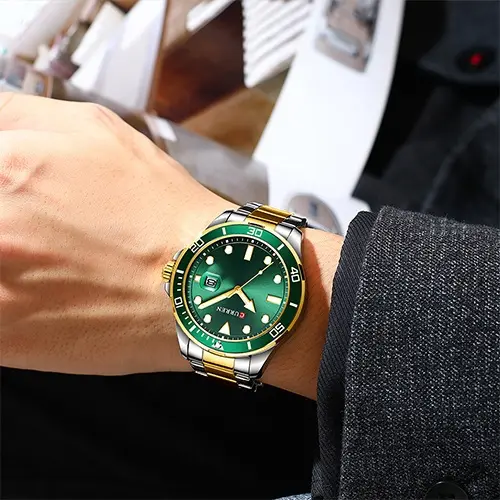 Curren 8388 High Quality Stainless Steel Belt Calendar Men's Watch – Dial Color: Green, Strap Color: Silver – View 5