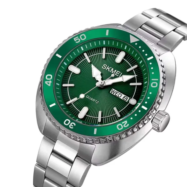 SKMEI 2256 Classic Luxury Japanese Quartz Stainless Steel Men's Watch – Dial Color: Green, Strap Color: Silver – View 2