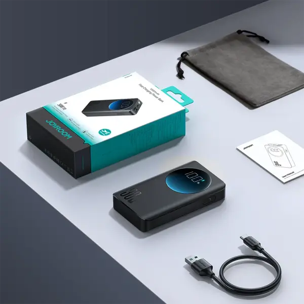 Joyroom JR-PBF01 Digital Display And Built-In Flash Light Power Bank  – View 4