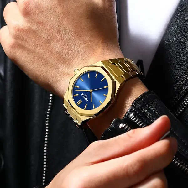 Nibosi 2520 Polygon Waterproof & Stainless Steel Strap Men's Watch – Dial Color: Blue, Strap Color: Gold – View 4
