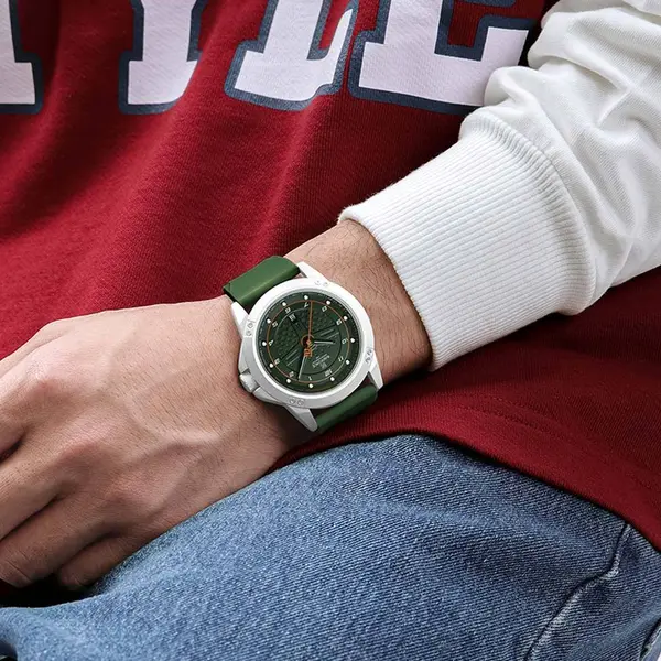 Naviforce NF8031 Lightweight Comfortable Silicone Band Simple Sports Men's Watch – Dial Color: Green, Strap Color: Green  – View 4
