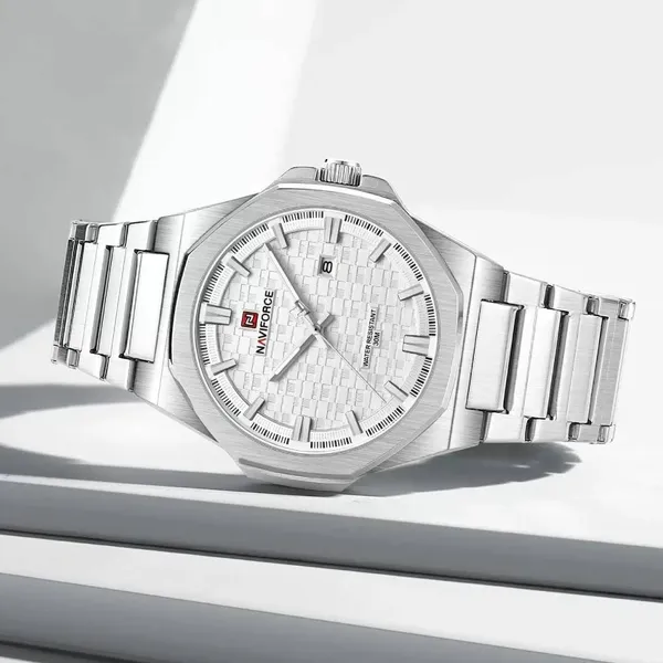 NAVIFORCE NF9245 Steel Strap Polygonal Design Analog Men's Watch – Dial Color: White, Strap Color: Silver – View 3