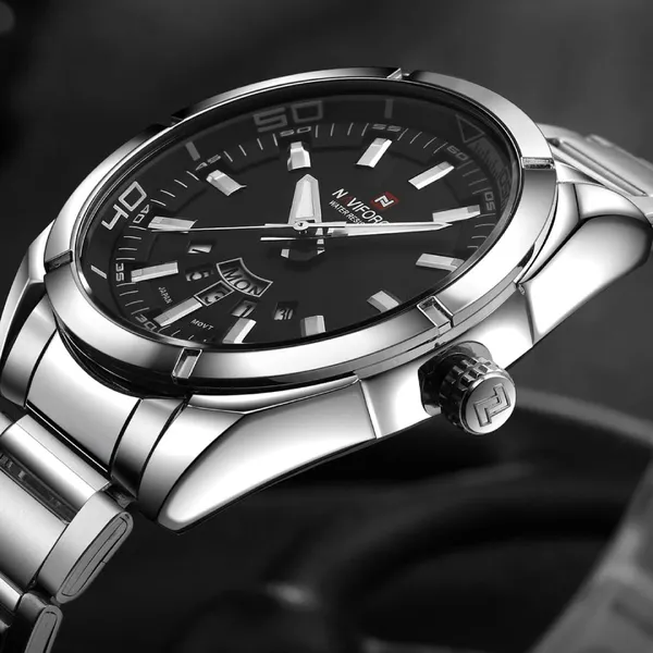Naviforce NF9038 Luxury Quartz Stailness Steel Men's Watch – Dial Color: Black, Strap Color: Silver – View 4