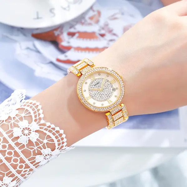 SKMEI 1739 Stainless Steel Analog Watch For Women – Dial Color: Gold, Strap Color: Gold  – View 3