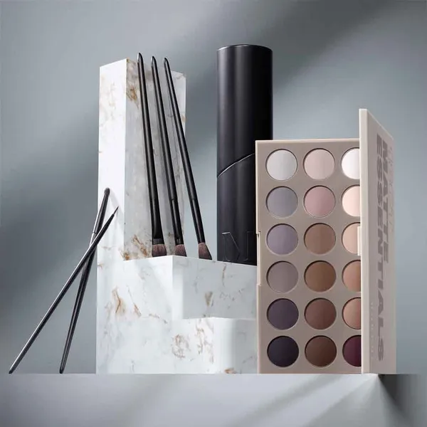 Morphe 18ct Matte Essentials Artistry Eyeshadow Palette – View 2