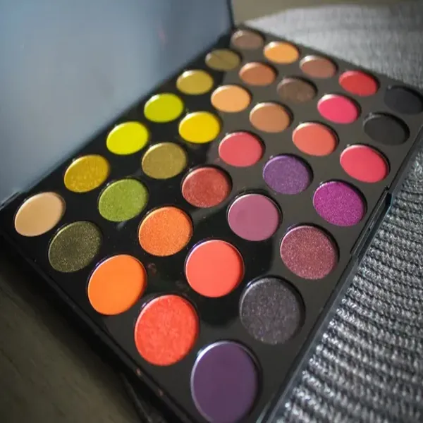 Morphe 35M Boss Mood Long-lasting Eyeshadow Palette – View 4