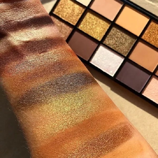 Technic 15 Color Pressed Pigment Eyeshadow Palette - Boujee – View 5