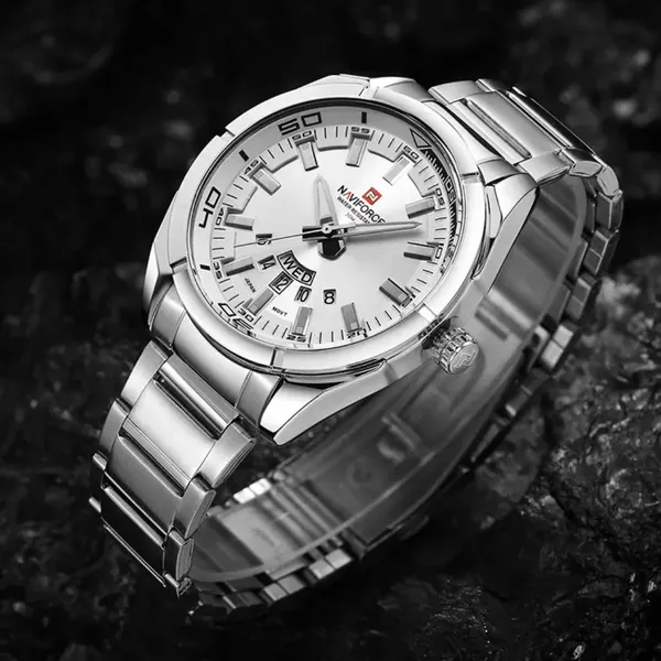Naviforce NF9038 Luxury Quartz Stailness Steel Men's Watch – Dial Color: Silver, Strap Color: Silver – View 3