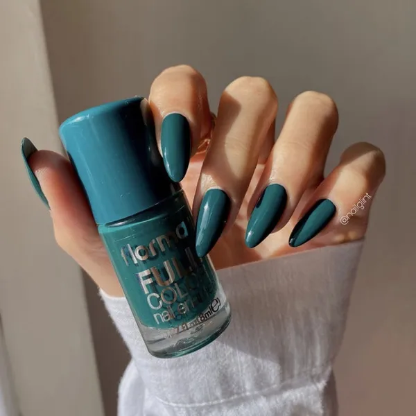 Flormar Full Color Nail Enamel FC26 King Of The Bets Nail Polish – View 3