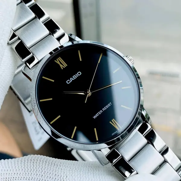 Casio MTP-VT01D-2BUDF Enticer Men's Analog Stainless Steel Chain Wristwatch – Dial Color: Black, Strap Color: White – View 4
