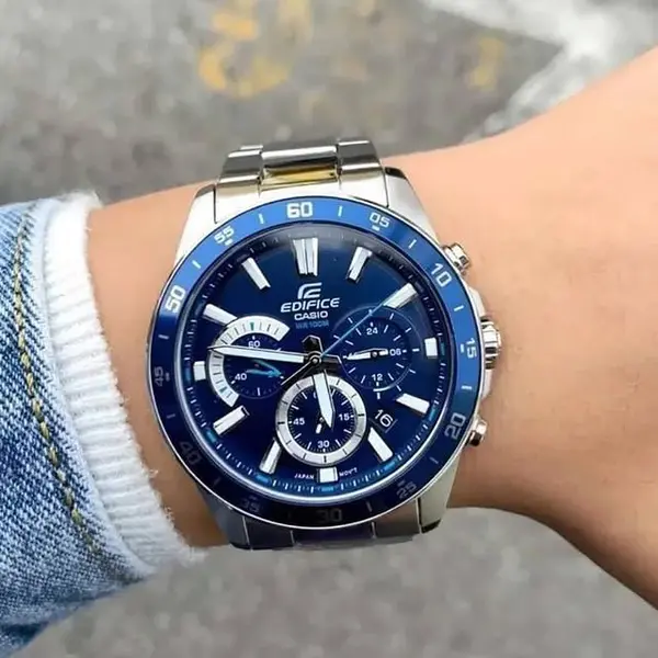 Casio EFV-570D-1AVUDF Edifice Stainless Steel Water Resistant Chronograph Analogue Men's Watch – Dial Color: Blue, Strap Color: Silver – View 5