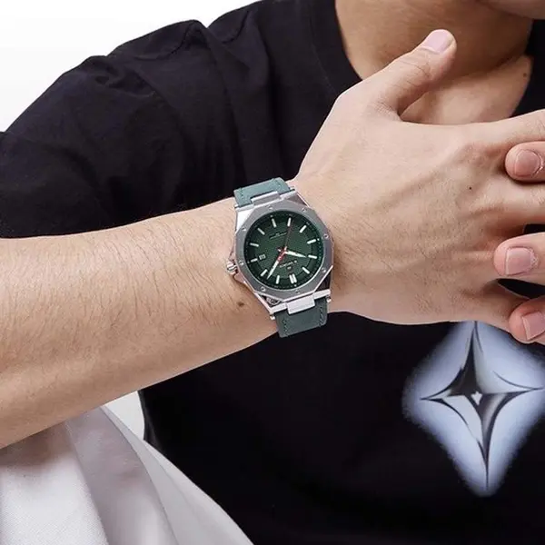 Naviforce NF9200 Luxury Genuine Leather Strap Quartz Movement Casual Fashion Men's Watch – Dial Color: Green, Strap Color: Green  – View 7