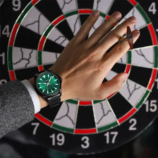 Curren 8424 Luxury Stainless Steel Quartz Casual Fashion Men's Watch – Dial Color: Green, Strap Color: Black – View 4