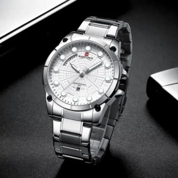 NAVIFORCE 9152 Luxury Brand Stainless Steel Quartz Man's Watch – Dial Color: Silver, Strap Color: Silver – View 3