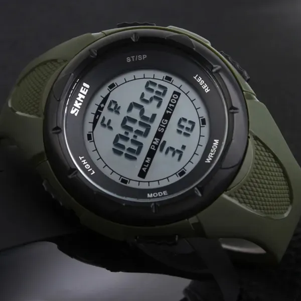 SKMEI 1025 Trend Function Waterproof Sports Men’s Watch – Dial Color: Black, Strap Color: Green  – View 3