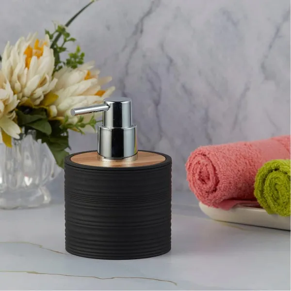 Peelorange Ribbed Texture Matte Finish Liquid Dispenser 300ml – Color: Black – View 2