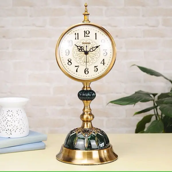 Retro Style Quartz Clock Classic Metal Table Clock – View 2