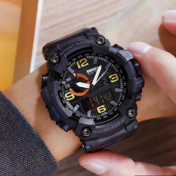 SKMEI 1520 Multifunction LED Light Waterproof Sport Men's Watch – Dial Color: Black, Strap Color: Black – View 4