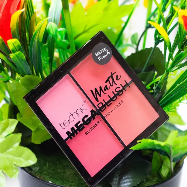 Technic - Matte Mega Blush Blusher Palette Eyeshadow – View 4