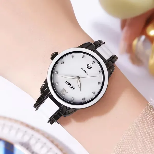 Skmei 2175 Elegant Rhinestone Dial Stainless Steel Women's Watch – Dial Color: Silver, Strap Color: Black – View 4