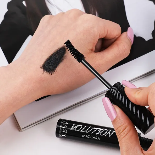 IMAGIC Volution Waterproof Mascara – View 2