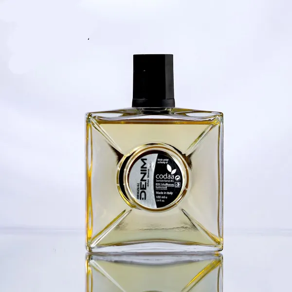 Denim Original Aftershave Immediately Soothes Freshly Shaved Skin – View 2
