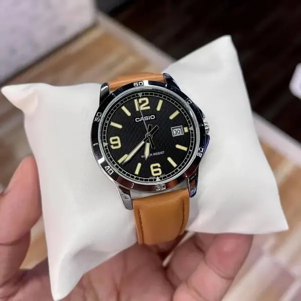 CASIO MTP-V004L-1BUDF Classic Leather Strap Stainless Steel Men's Analog Quartz Watch – Dial Color: Black, Strap Color:  Brown  – View 2